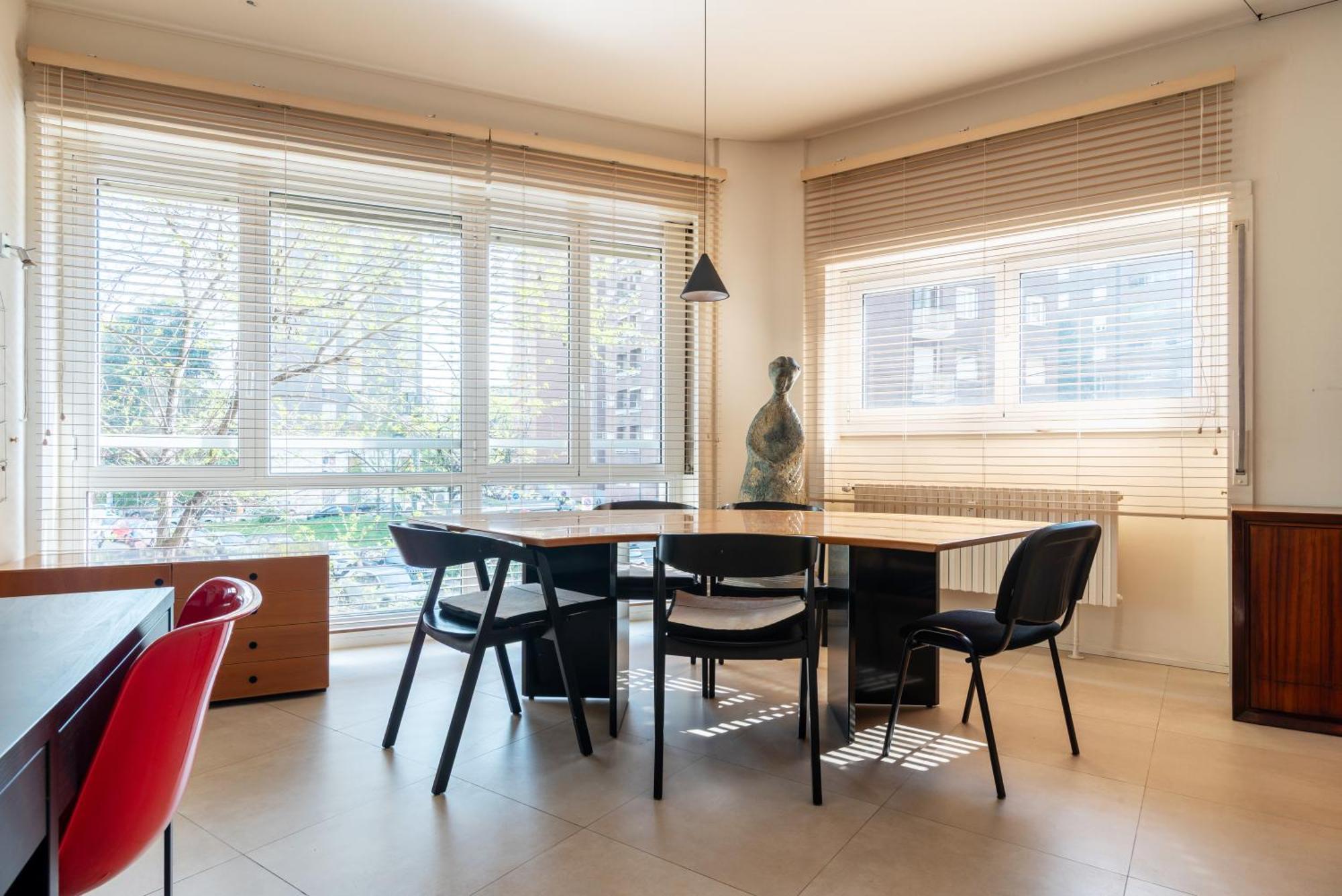 Spacious And Bright In The Center Apartment Mailand